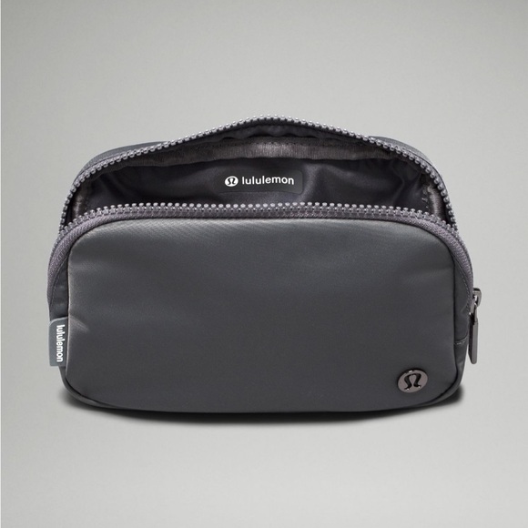 Lululemon Everywhere Belt Bag 1L - Picture 1 of 16